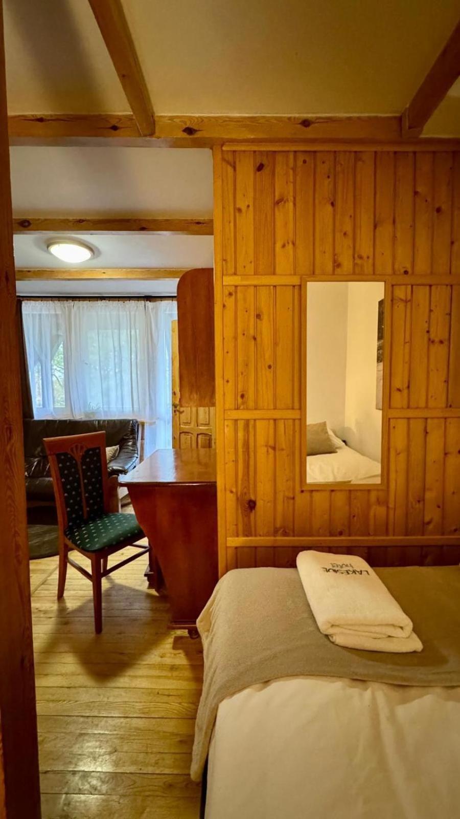Powidz Lakeside Hotel & Restaurant エクステリア 写真