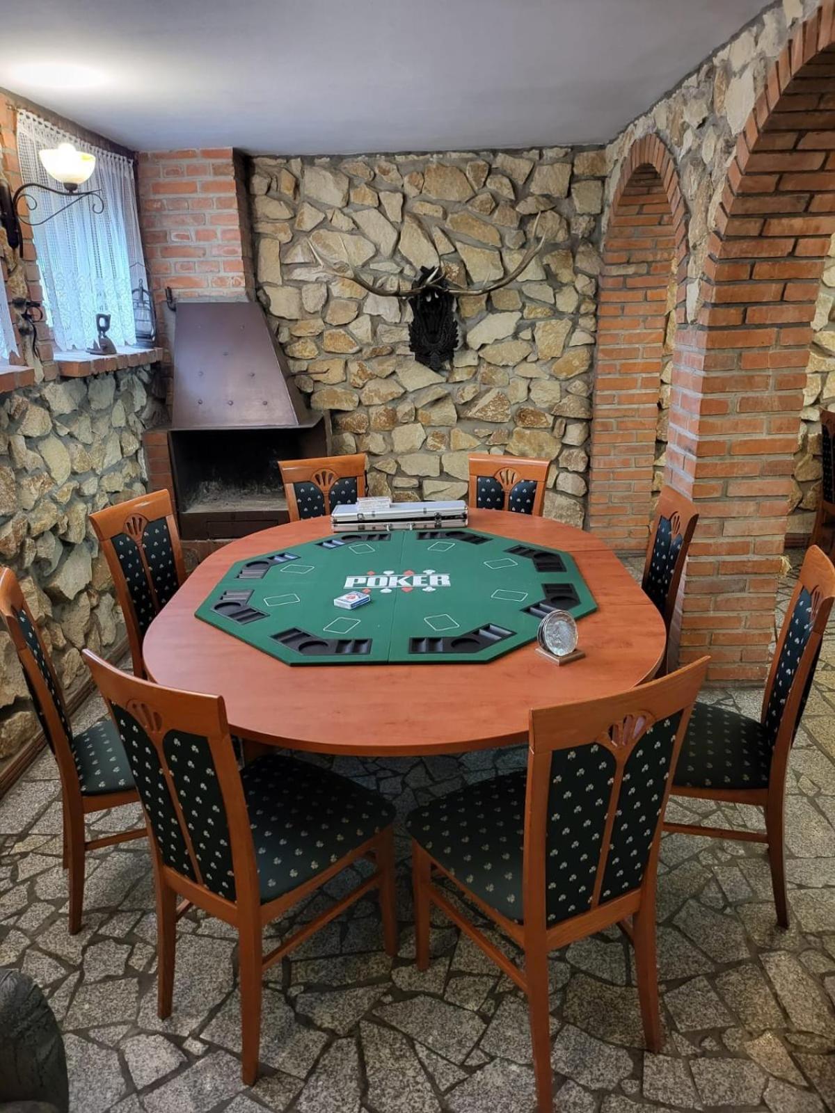Powidz Lakeside Hotel & Restaurant エクステリア 写真